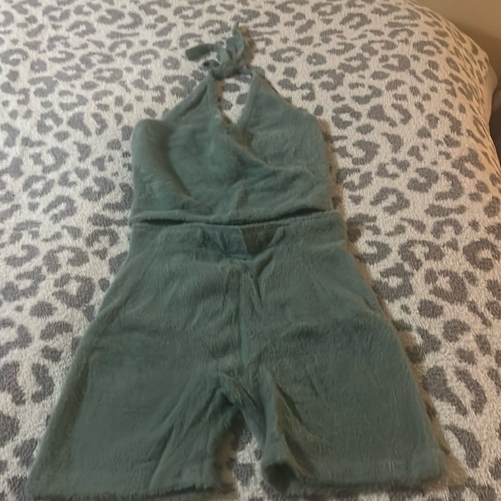 Whitney Simmons x Gym Shark set in medium (both top and bottom) in green